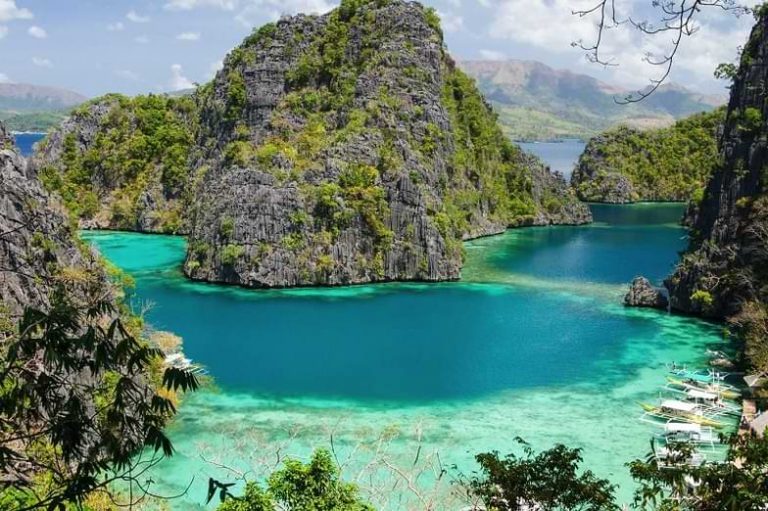 Six reasons why you must visit Palawan on your next trip to the Philippines!